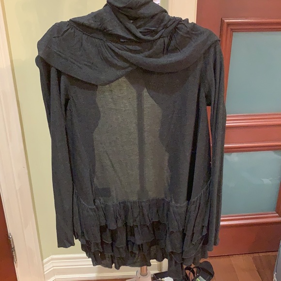 Flowy cardigan/sweater - Picture 2 of 5